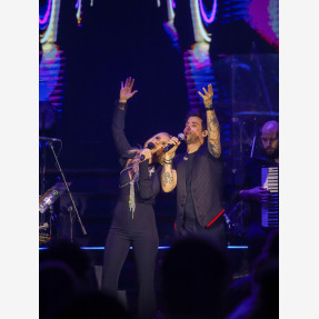 Λαμπερό Press Event για την πολυαγαπημένη Πέγκυ Ζήνα στη σκηνή του “Mezzo Athens Party Stage”, που επιστρέφει για τρίτη συνεχόμενη sold out σεζόν