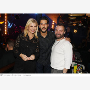 Λαμπερό Press Event για την πολυαγαπημένη Πέγκυ Ζήνα στη σκηνή του “Mezzo Athens Party Stage”, που επιστρέφει για τρίτη συνεχόμενη sold out σεζόν