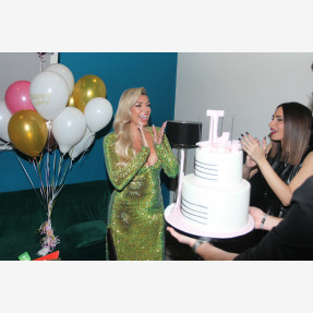 Εντυπωσιακό party έκπληξη για την αγαπημένη τραγουδίστρια Johanna στο “Vog Club Thessaloniki”