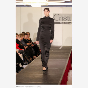 Λαμπερό Charity Fashion Show από το “Cristi Models Agency & Cristi Academy”, με την ευγενική υποστήριξη της εταιρείας “Kallergis Machines”, στηρίζοντας τα “Παιδικά Χωριά S.O.S.”!