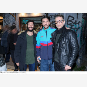 Θέατρο Αποθήκη.Επίσημη πρεμιέρα "Άνθρωπος χωρίς όνομα"