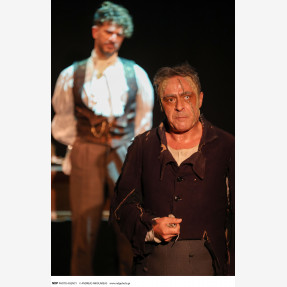 Θέατρο Αποθήκη.Επίσημη πρεμιέρα "Άνθρωπος χωρίς όνομα"