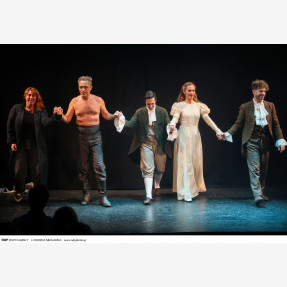 Θέατρο Αποθήκη.Επίσημη πρεμιέρα "Άνθρωπος χωρίς όνομα"