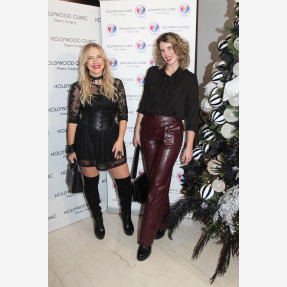 Charity Xmas Event του κορυφαίου ομίλου ομορφιάς “Hollywood Clinic”, στηρίζοντας το σωματείο “Δεν Υπάρχουν Άνθρωποι με Ειδικές Ανάγκες - Μόνο Άνθρωποι (ΔΥΑΜΕΑ)”, που πραγματοποιήθηκε στη Θεσσαλονίκη!