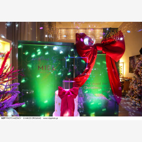 Ο απόλυτος προορισμός ομορφιάς των Νοτίων Προαστίων “Miel Beauty Bar and More” είχε γενέθλια και τα γιόρτασε με το πιο sparkly party!