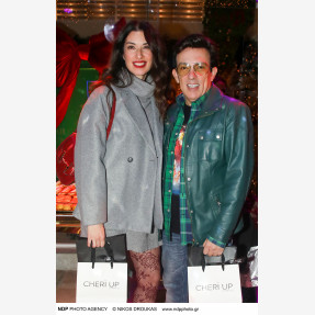 Ο απόλυτος προορισμός ομορφιάς των Νοτίων Προαστίων “Miel Beauty Bar and More” είχε γενέθλια και τα γιόρτασε με το πιο sparkly party!