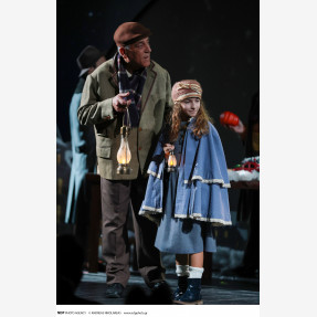 Θέατρο Αθηνών.Πρεμιέρα "Το Κοριτσάκι με τα Σπίρτα: Το Μιούζικαλ"