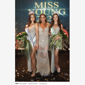 Με απόλυτη επιτυχία και εντυπωσιακή προσέλευση κοινού πραγματοποιήθηκε ο 73ος Διαγωνισμός Ομορφιάς στο “Fantasia Live”, επιβεβαιώνοντας για ακόμη μία χρονιά τη δυναμική, τη διαχρονικότητα και τον σύγχρονο χαρακτήρα του ιστορικού θεσμού