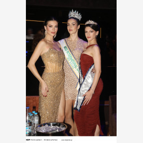 Με απόλυτη επιτυχία και εντυπωσιακή προσέλευση κοινού πραγματοποιήθηκε ο 73ος Διαγωνισμός Ομορφιάς στο “Fantasia Live”, επιβεβαιώνοντας για ακόμη μία χρονιά τη δυναμική, τη διαχρονικότητα και τον σύγχρονο χαρακτήρα του ιστορικού θεσμού