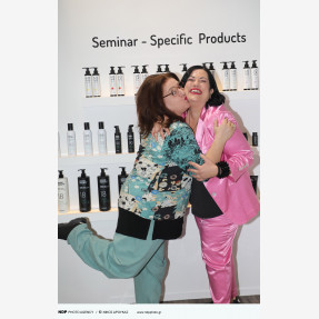 Συνάντηση αγαπημένων προσώπων της showbiz στο studio της “Artego Hellas”, για τις πιο καινοτόμες vegan θεραπείες μαλλιών!