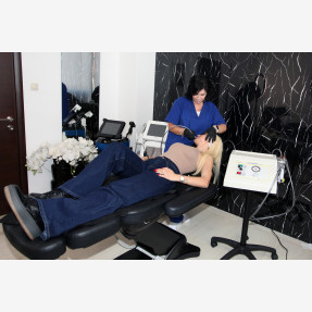 Beauty point επωνύμων το κορυφαίο κέντρο ομορφιάς “Hollywood Clinic” στην καρδιά της Θεσσαλονίκης.