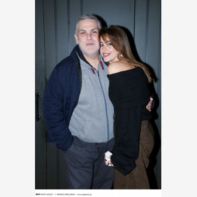 "Μαύρη Γαλότσα" της Βάσιας Αργέντη, μια κωμωδία για όλη την οικογένεια με τους: Ελένη Καστάνη, Μέμο Μπεγνή και Αντιγόνη Νάκα