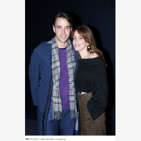 "Μαύρη Γαλότσα" της Βάσιας Αργέντη, μια κωμωδία για όλη την οικογένεια με τους: Ελένη Καστάνη, Μέμο Μπεγνή και Αντιγόνη Νάκα