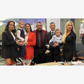 Κοσμική βραδιά για την κοπή της πρωτοχρονιάτικης πίτας της εταιρείας “Kallergis Machines” στην όμορφη Πάτρα!