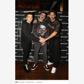 Λαμπερό Launch Fashion Event για το νέο brand του Γιάννη Σπαλιάρα “BRAHAM” clothing στο “Pasaji Athens Restaurant”!