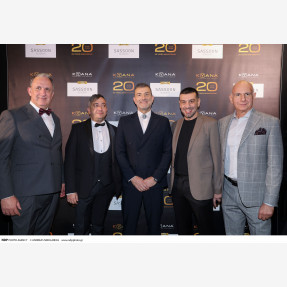 20 χρόνια “KYANA”: Ένα μεγαλειώδες anniversary party και το απόλυτο show κομμωτικής από τη “SASSOON ACADEMY” στο κατάμεστο “Christmas Theater”!