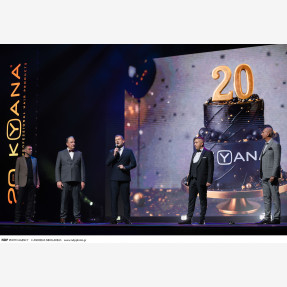 20 χρόνια “KYANA”: Ένα μεγαλειώδες anniversary party και το απόλυτο show κομμωτικής από τη “SASSOON ACADEMY” στο κατάμεστο “Christmas Theater”!