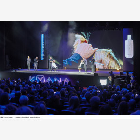 20 χρόνια “KYANA”: Ένα μεγαλειώδες anniversary party και το απόλυτο show κομμωτικής από τη “SASSOON ACADEMY” στο κατάμεστο “Christmas Theater”!