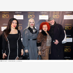 20 χρόνια “KYANA”: Ένα μεγαλειώδες anniversary party και το απόλυτο show κομμωτικής από τη “SASSOON ACADEMY” στο κατάμεστο “Christmas Theater”!