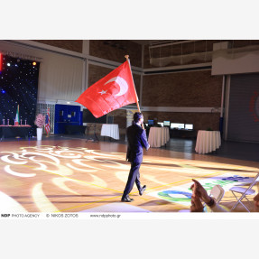 “International Zeimpekiko Festival of Athens”: Εντυπωσιακή συνάντηση πολιτισμών με κοινή γλώσσα τον πιο διάσημο ελληνικό χορό!