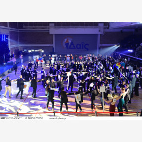 “International Zeimpekiko Festival of Athens”: Εντυπωσιακή συνάντηση πολιτισμών με κοινή γλώσσα τον πιο διάσημο ελληνικό χορό!