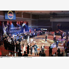 “International Zeimpekiko Festival of Athens”: Εντυπωσιακή συνάντηση πολιτισμών με κοινή γλώσσα τον πιο διάσημο ελληνικό χορό!