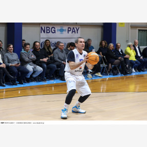 Κλειστό γήπεδο Ψυχικού "Δημήτρης Χουλιαράκης".Φιλανθρωπικός αγώνας Μπάσκετ