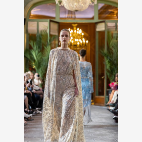 Λαμπερό Fashion Show του αγαπημένου brand “MYA Collection” της Δήμητρας Νίκα, στo πλαίσιo του Paris Fashion Week στο “La Galerie Bourbon”!