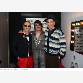 Grand Premiere Night για το «Simion» με τον εντυπωσιακό performer Τόνι Σφήνο, εγκαινιάζοντας τις πιο δυνατές Κυριακές του Πειραιά!