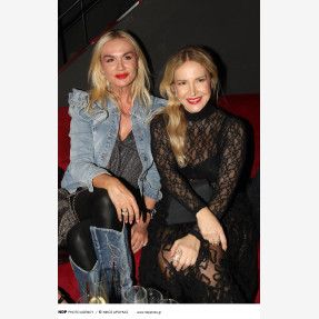 Grand Premiere Night για το «Simion» με τον εντυπωσιακό performer Τόνι Σφήνο, εγκαινιάζοντας τις πιο δυνατές Κυριακές του Πειραιά!