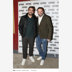 Grand Premiere Night για το «Simion» με τον εντυπωσιακό performer Τόνι Σφήνο, εγκαινιάζοντας τις πιο δυνατές Κυριακές του Πειραιά!