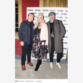 Grand Premiere Night για το «Simion» με τον εντυπωσιακό performer Τόνι Σφήνο, εγκαινιάζοντας τις πιο δυνατές Κυριακές του Πειραιά!