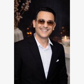 Το πολυσυζητημένο βιβλίο «Ένα ταξίδι αυτοενδυνάμωσης» του Έλληνα Ομογενή Γιώργου Γουλτίδη, που ήρθε να αλλάξει το mindset μιας ολόκληρης γενιάς, συνεχίζει να ταξιδεύει σε ολόκληρη την Ευρώπη.