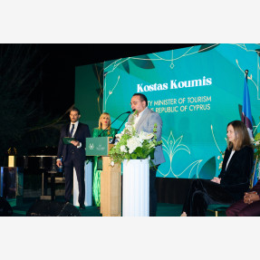 Το “Cap St Georges Hotel & Resort” φιλοξενεί την πιο σημαντική διοργάνωση, το Παγκόσμιο Πρωτάθλημα Σκακιού της “FIDE Candidates Tournament 2026” και έτσι  η Κύπρος έκανε……Ματ….στο σκάκι!