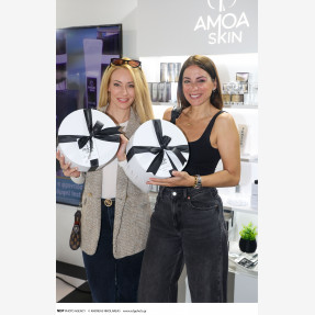 Λαμπερές παρουσίες για την “Amoa Skin”, που εντυπωσίασε στο πλαίσιο της 31ης διεθνούς έκθεσης επαγγελματικών προϊόντων ομορφιάς “Beauty Greece”!
