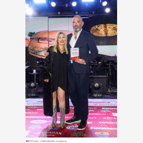 Τα βραβεία που ξεχώρισαν στα “3rd Influencers Awards”, ένα glamοrous event - θεσμός αφιερωμένο στους Έλληνες influencers, στην καρδιά της Αθηναϊκής Ριβιέρας!
