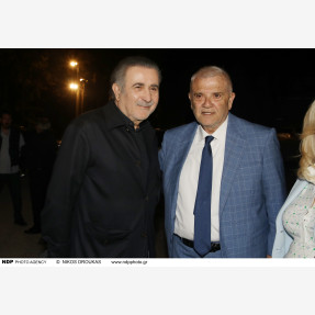 “ΤΙΚ ΤΑΚ ΕΡΧΕΤΑΙ!”: Με απόλυτη επιτυχία πραγματοποιήθηκε η παρουσίαση του νέου βιβλίου του Ευάγγελου Πούλιου από τις Εκδόσεις “Πεδίο” στην κατάμεστη αίθουσα του Ωδείου Αθηνών!