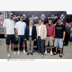 Ήταν όλοι εκεί για το μοναδικό EuroLeague Experience! Το international brand “Spalding”, στο πλαίσιο του  Final Four, υποδέχτηκε διακεκριμένες παρουσίες απο τον χώρο του αθλητισμού και όχι μόνο, στο Fan Zone στο Ζάππειο!