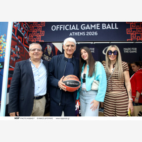 Ήταν όλοι εκεί για το μοναδικό EuroLeague Experience! Το international brand “Spalding”, στο πλαίσιο του  Final Four, υποδέχτηκε διακεκριμένες παρουσίες απο τον χώρο του αθλητισμού και όχι μόνο, στο Fan Zone στο Ζάππειο!