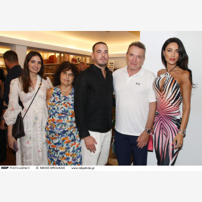 Η θρυλική boutique “Ice Cube Riviera” επέστρεψε και πραγματοποίησε τα λαμπερά της εγκαίνια εντός του “Grand Resort Lagonisi”