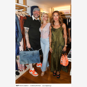 Η θρυλική boutique “Ice Cube Riviera” επέστρεψε και πραγματοποίησε τα λαμπερά της εγκαίνια εντός του “Grand Resort Lagonisi”