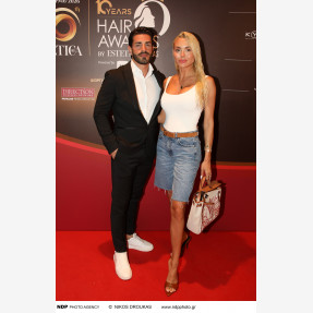 Έλαμψε στην Τελετή Απονομής των “Hair Awards 2026 by Estetica Hellas” o Κύπριος Hairdresser Γιάννης Καραολής, κατακτώντας το «Cypriot Hairdresser of the Year» Αward!