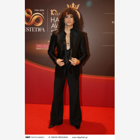 Έλαμψε στην Τελετή Απονομής των “Hair Awards 2026 by Estetica Hellas” o Κύπριος Hairdresser Γιάννης Καραολής, κατακτώντας το «Cypriot Hairdresser of the Year» Αward!