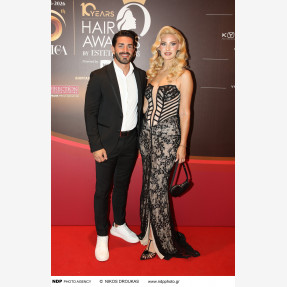 Έλαμψε στην Τελετή Απονομής των “Hair Awards 2026 by Estetica Hellas” o Κύπριος Hairdresser Γιάννης Καραολής, κατακτώντας το «Cypriot Hairdresser of the Year» Αward!