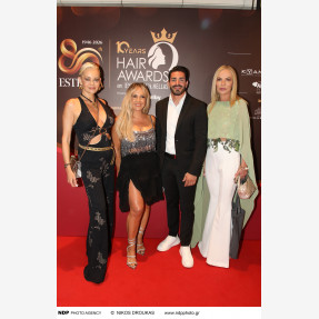 Έλαμψε στην Τελετή Απονομής των “Hair Awards 2026 by Estetica Hellas” o Κύπριος Hairdresser Γιάννης Καραολής, κατακτώντας το «Cypriot Hairdresser of the Year» Αward!