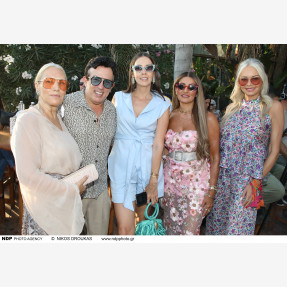 Ο οίκος μόδας “Kathy Heyndels” παρουσιάσε τη νέα του συλλογή “Let’s Party” σε μία βραδιά υψηλής αισθητικής στην Αθηναϊκή Ριβιέρα!