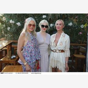Ο οίκος μόδας “Kathy Heyndels” παρουσιάσε τη νέα του συλλογή “Let’s Party” σε μία βραδιά υψηλής αισθητικής στην Αθηναϊκή Ριβιέρα!