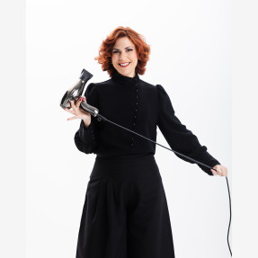 H γνωστή hairstylist, επιχειρηματίας και δημιουργός του premium salon brand “MAGIO Hair Experience” Μαρία Καμαριανάκη, κατέκτησε τα Ηνωμένα Αραβικά Εμιράτα!