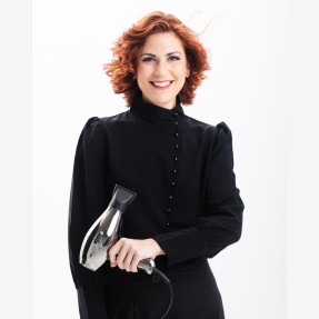 H γνωστή hairstylist, επιχειρηματίας και δημιουργός του premium salon brand “MAGIO Hair Experience” Μαρία Καμαριανάκη, κατέκτησε τα Ηνωμένα Αραβικά Εμιράτα!