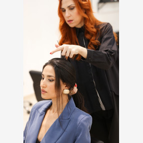 H γνωστή hairstylist, επιχειρηματίας και δημιουργός του premium salon brand “MAGIO Hair Experience” Μαρία Καμαριανάκη, κατέκτησε τα Ηνωμένα Αραβικά Εμιράτα!